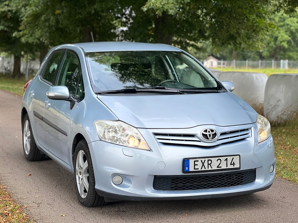Toyota Auris 1.6 Valvematic MultiMode Plus, Svensksåld, Dragkrok