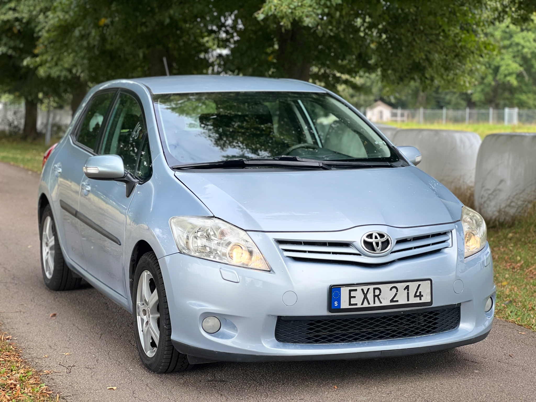 Toyota Auris 2010, kuva 6/10