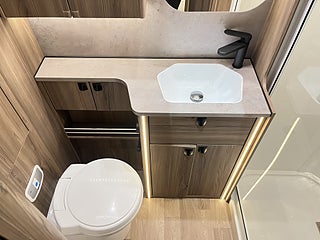 Husbil-halvintegrerad Kabe NOVUM 750 T 20 av 28