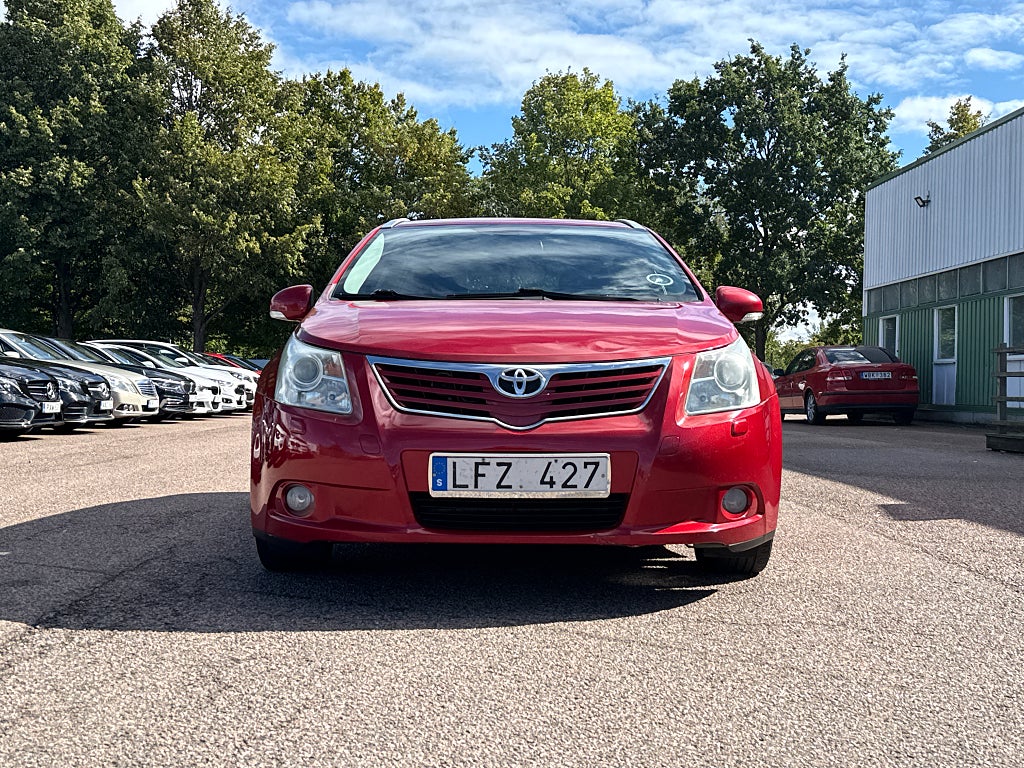 Toyota Avensis Kombi 1.8 Valvematic Business