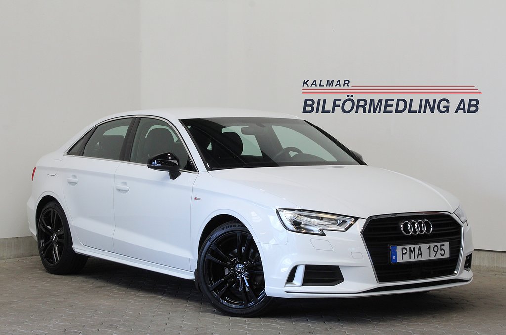 Audi A3 Sedan 2.0 TDI S-line Automat Värmare Carplay 150hk