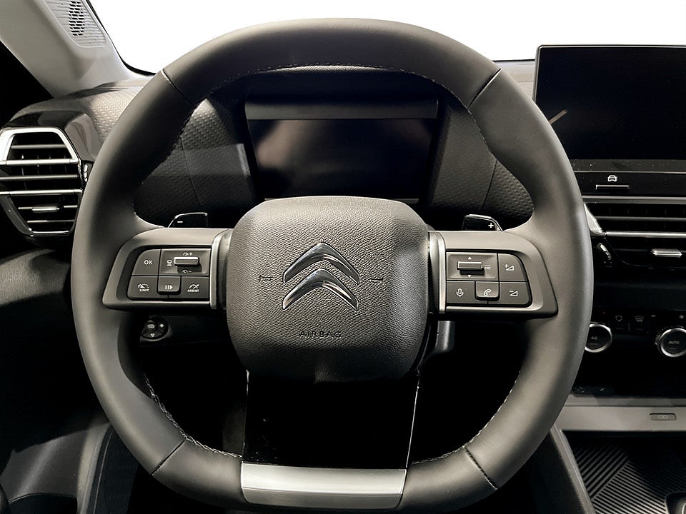 Bild på Citroen C4 X Shine 1.2 PT 130hk Aut B-KAMERA CARPLAY