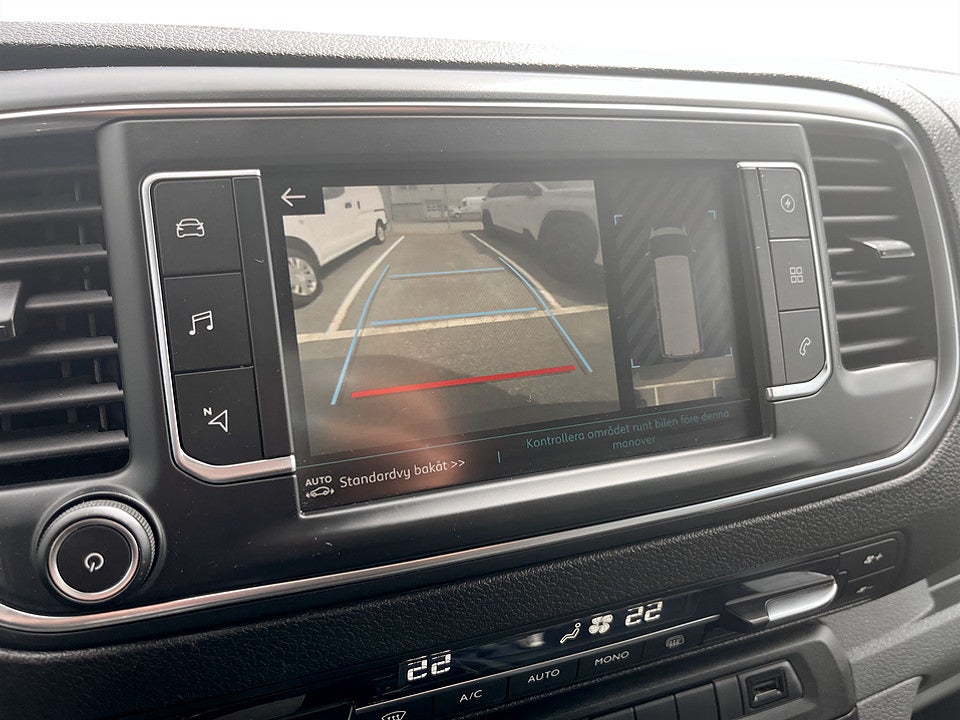 Bild på Peugeot e-Expert PRO+ 75kWh 136hk Aut L3 B-KAMERA NAVI