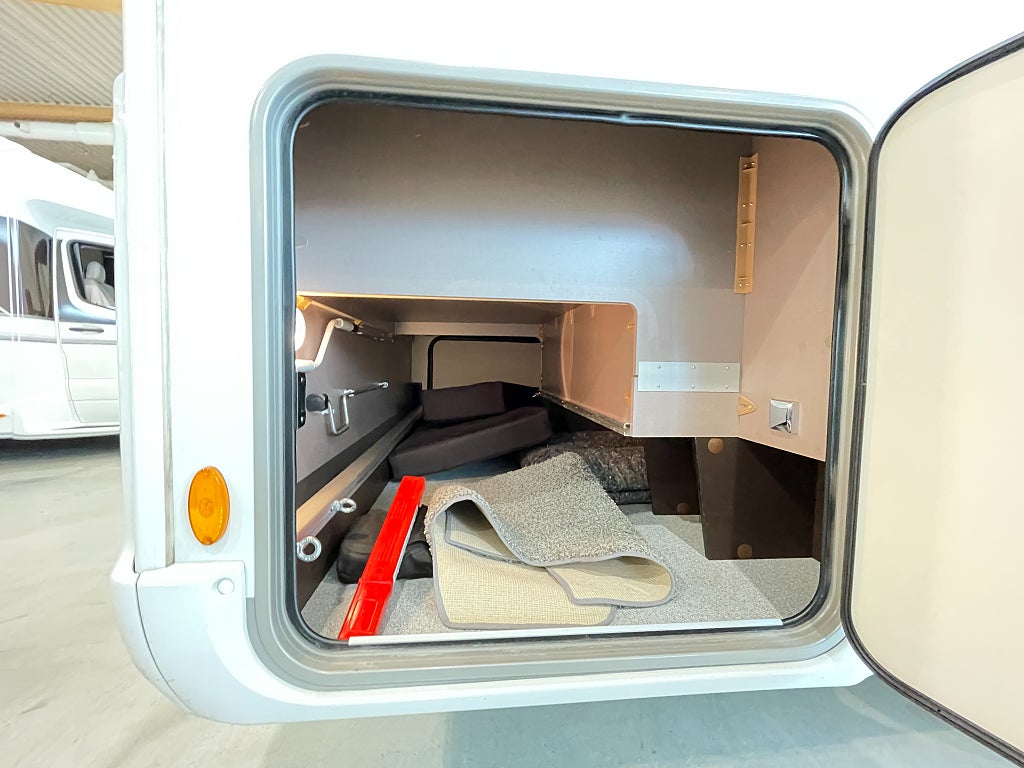 Bürstner Lyseo 744 TD Harmony Line /Soffa bak/Taksäng x2/AC bodel/Solcell - Bürstner