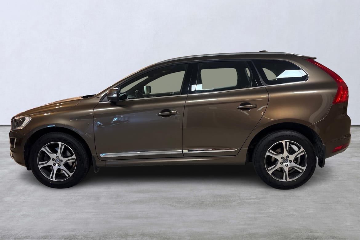 Volvo XC60 D4 AWD 2015, bild 2/45