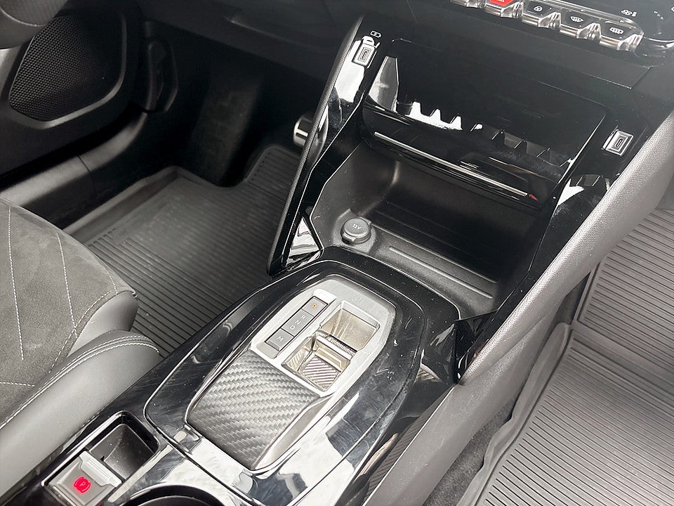 Bild på Peugeot 2008 GT 1.2 PT 130hk Aut B-KAMERA NAVI