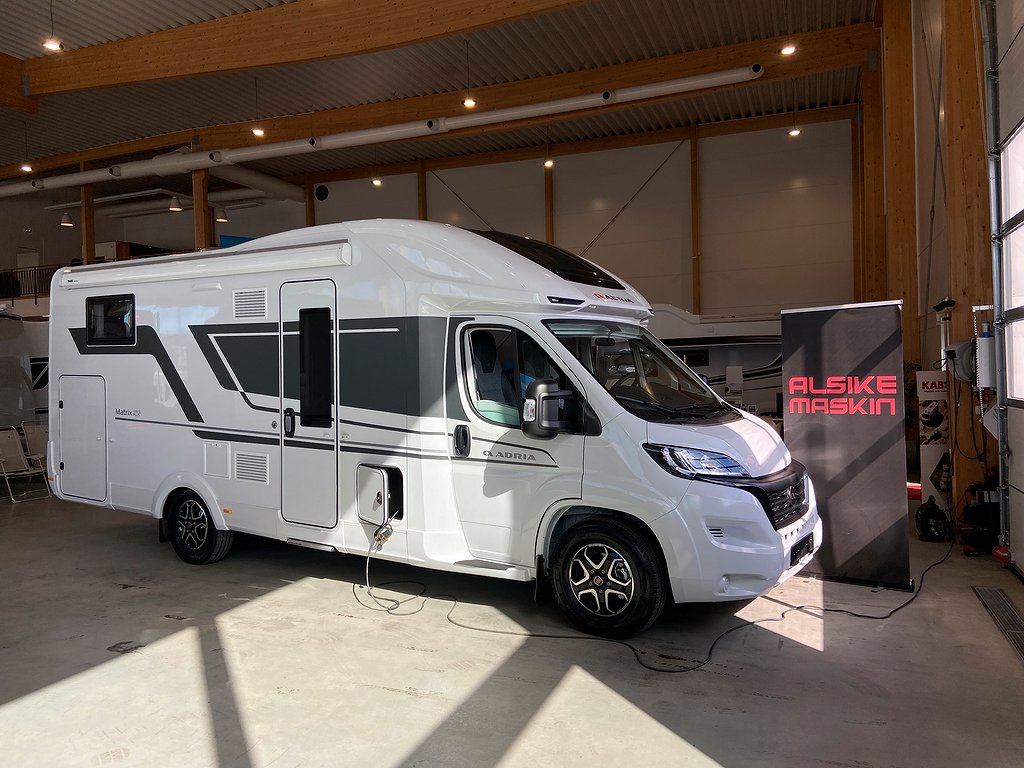 Matrix Plus 670 SL - Adria Matrix Plus 670 SL / ALDE / Taksäng / 5 bältad / Auto