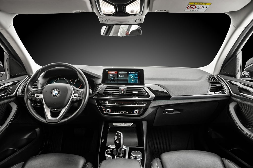 BMW X3 2018 - miniatyr 8