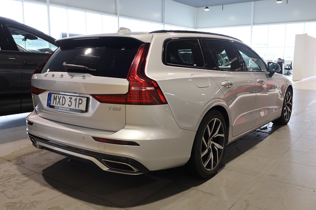 Volvo V60 T5 250hk R-Design Aut 360° Kamera I Head up I Panorama 2019