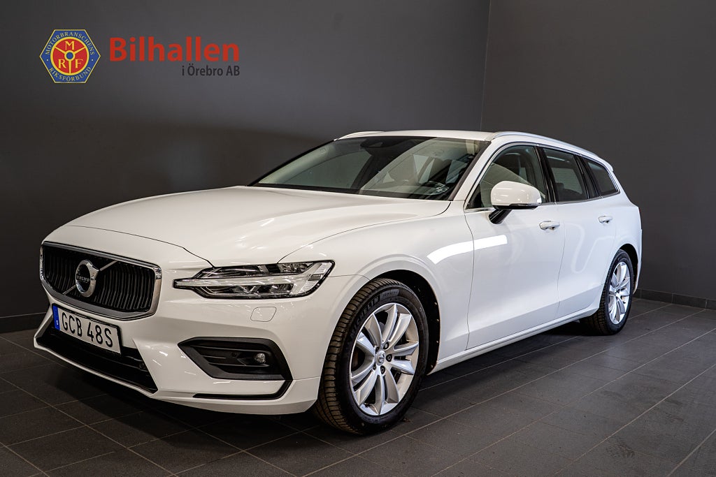 Volvo V60 D4 AWD Momentum Läder Komfort Kamera Navi Drag VOC