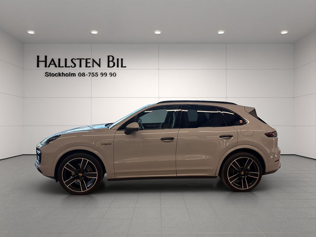 Porsche Cayenne E-Hybrid Platinum Edition Panorama Drag Svensksåld