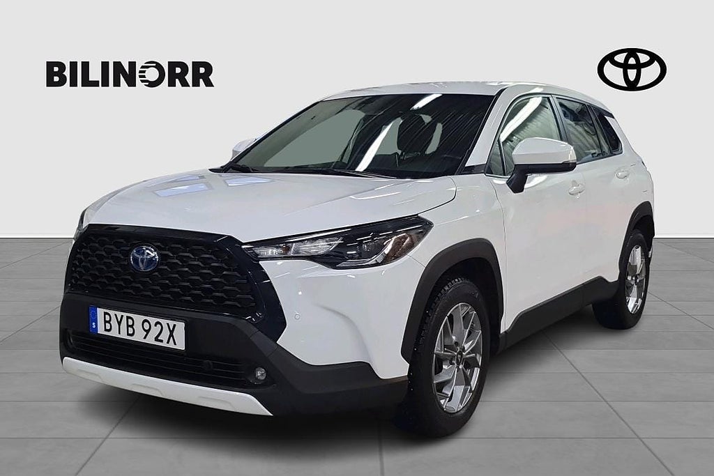 Toyota Corolla Cross 2,0 HYBRID AWD-I ACTIVE PLUS | MV | VHJUL