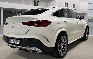 SUV Mercedes-Benz GLE 2 av 7