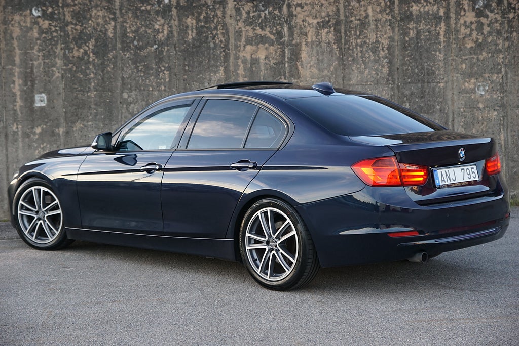 BMW 320D 184hk Sedan Sportline|Taklucka|P-Sensorer|HiFi|
