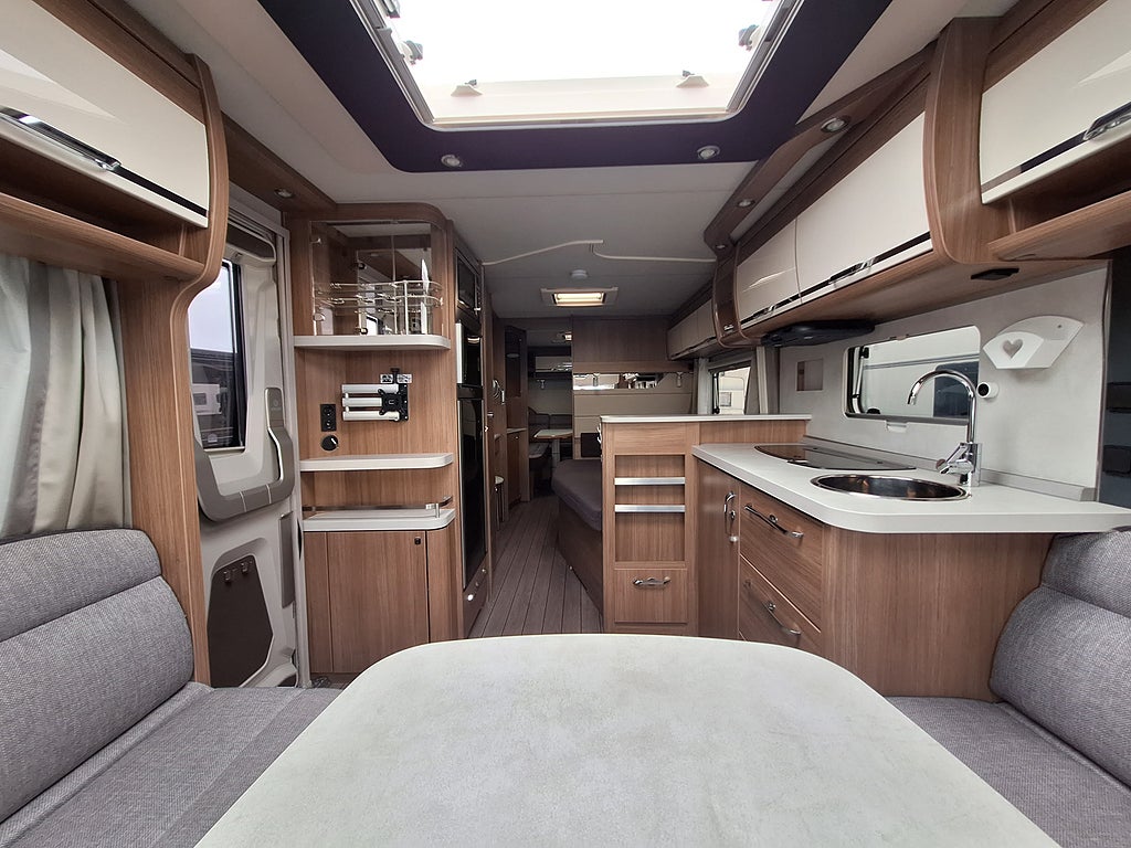 Knaus Scandinavian Selection 750 UFK Barnkammare
