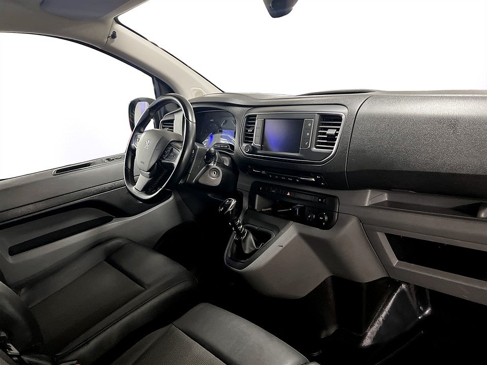 Bild på Peugeot Expert PRO+ 2.0 BHDi 145hk L2 DRAGKROK
