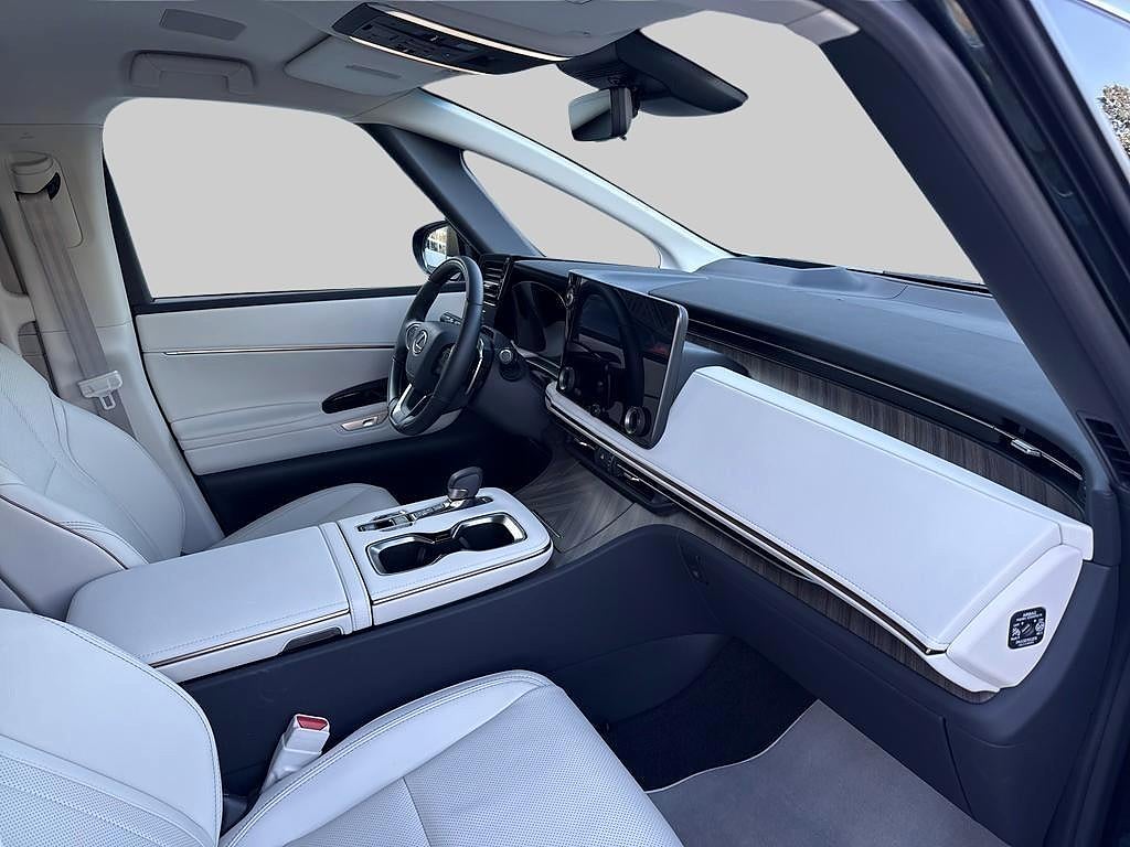 Lexus LM 2024 - miniatyr 6