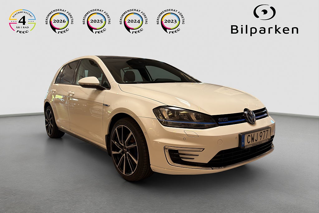 Volkswagen Golf GTE 1.4 TSI | Navigation | Panorama | Kamera | Läder