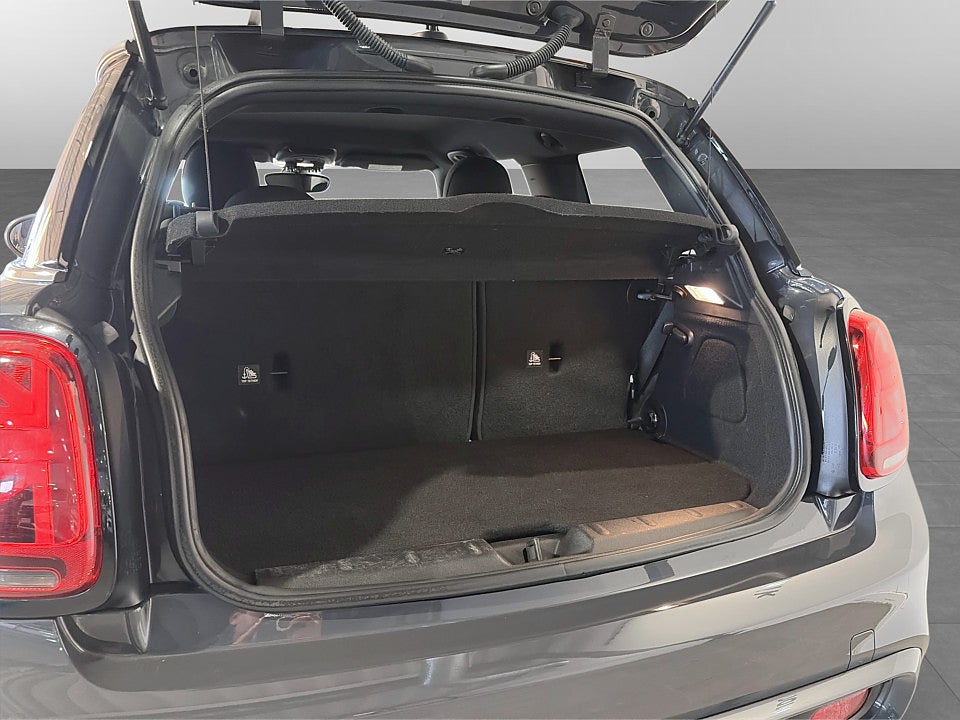 Bild på MINI Cooper S 3D 192hk Aut P-SENSORER FARTHÅLLARE KEYLESS