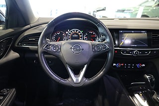 Halvkombi Opel Insignia 16 av 24