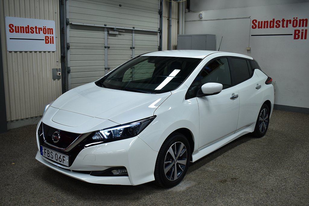 Nissan Leaf 40kWh 150Hk Acenta Kamera/Vinterhjul Aut