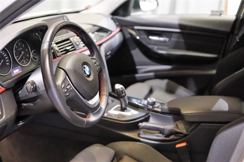 BMW 318 2015, bild 7/40