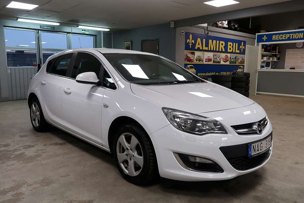 Opel Astra 1.7 CDTI Sport Euro 5 / nybes