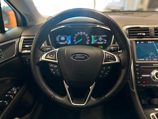 Ford Mondeo 2.0 Hybrid Skinn Drag Navi SoV-hjul Kamera MOMS