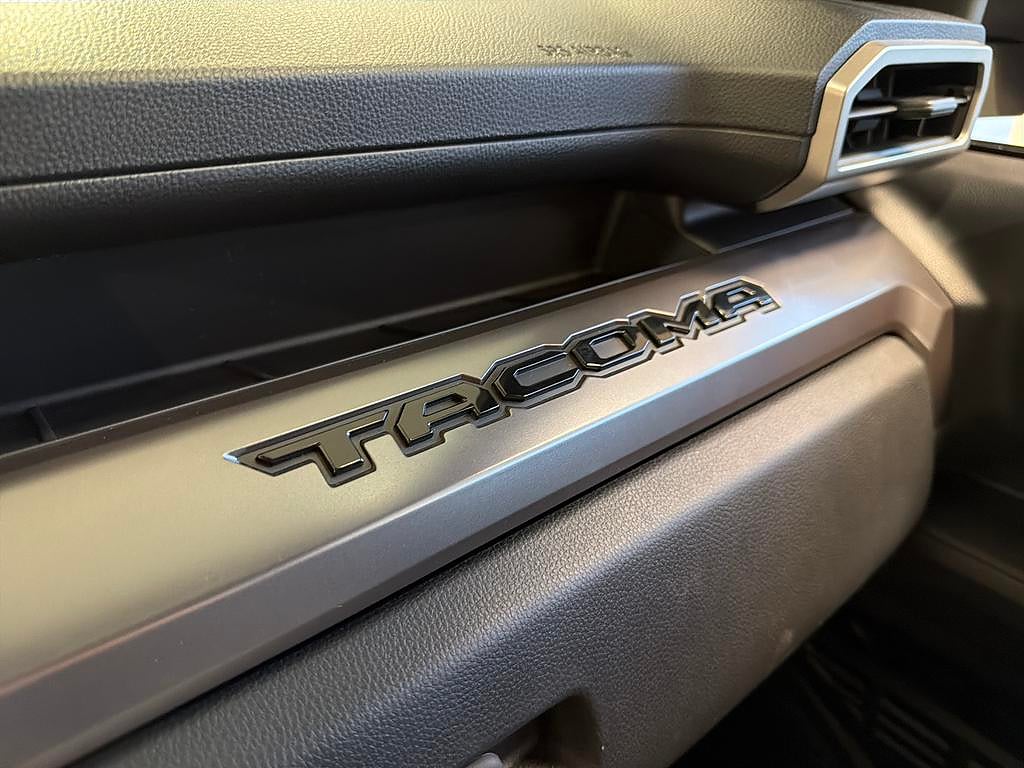 Toyota Tacoma 2025 - miniatyr 13