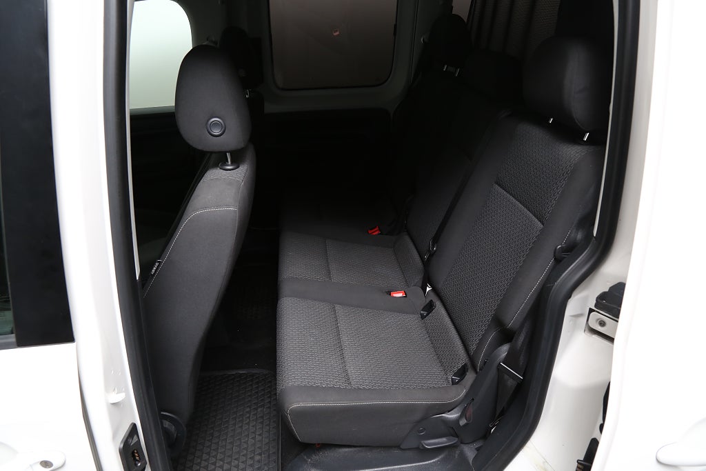 Volkswagen Caddy Combi 1,0 TSI 102hk LIFE 5-sits Navi CarPlay Dragkrok 2018