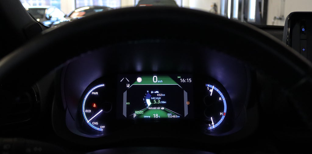 Toyota Yaris Cross Hybrid AWD-i e-CVT Active Plus Navi