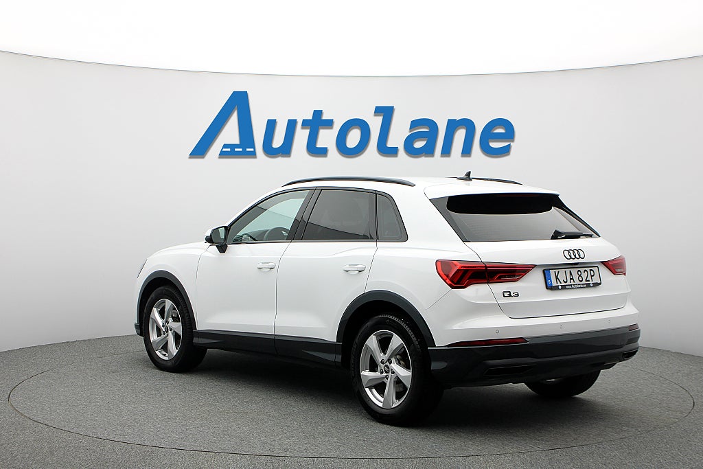 Audi Q3 35 TFSI S Tronic Proline Cockpit,Kamera,Drag,Värmare