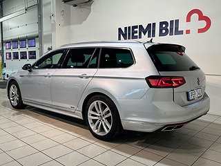 Volkswagen Passat Sportscombi AWD R Line GPS Drag Kamera SoV