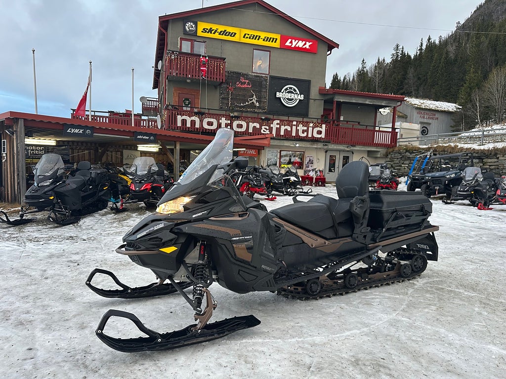 Lynx 49 Ranger ST 900 ACE -22 