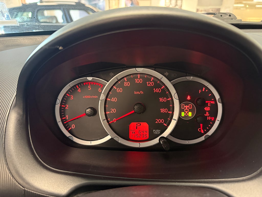 Mitsubishi L200 Dobbelcab 2.5 4x4 Automatisk, 5-trinn, 178hk, 2010