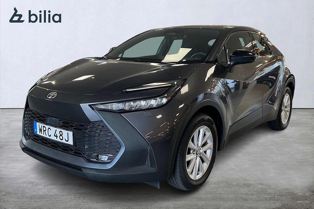 Toyota C-HR 2,0 Laddhybrid Active Värmare Moms