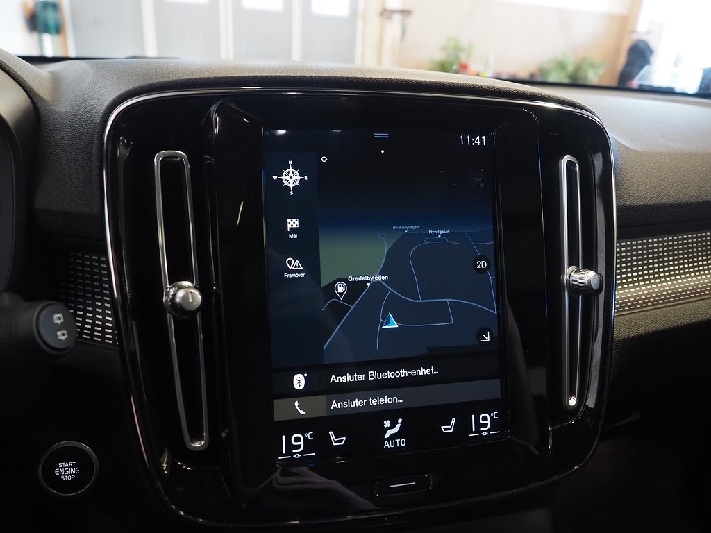 Volvo XC40 Recharge T5 262hk R-Design |Pano|Navi|Kamera| 2021