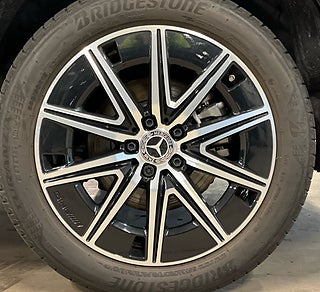 SUV Mercedes-Benz EQA 9 av 12