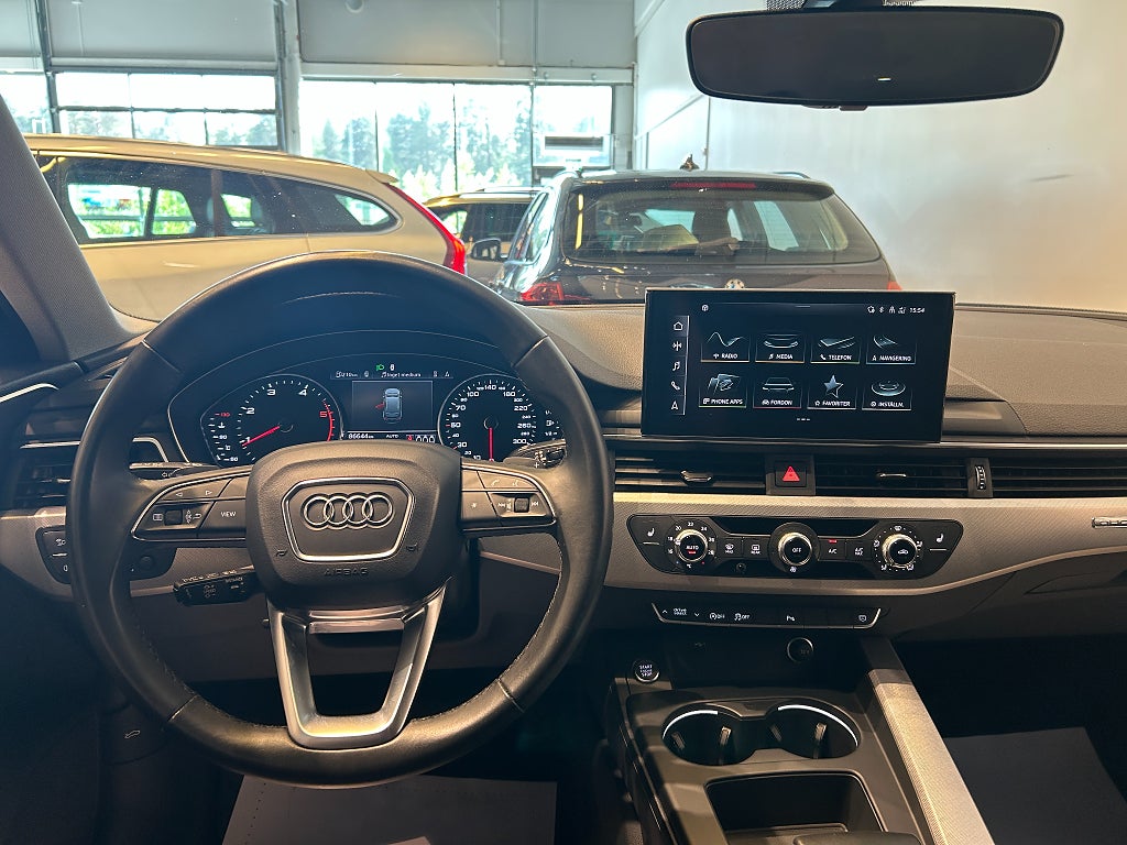 Audi A4 2022 - miniatyr 6
