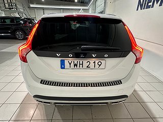 Volvo V60 Cross Country D4 Classic Summum Drag Dvärm GPS SoV