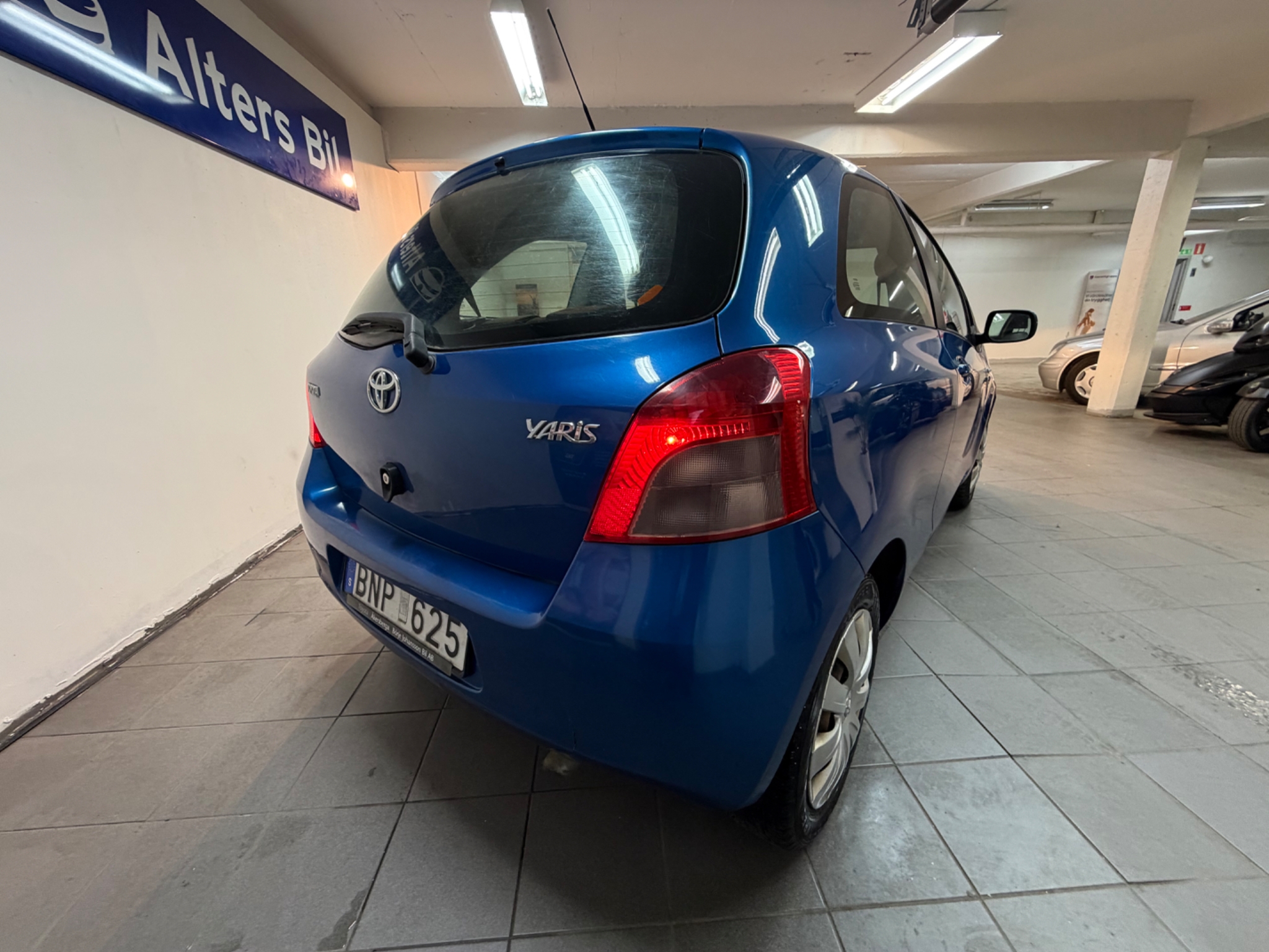 Toyota Yaris 2008, photo 2/38
