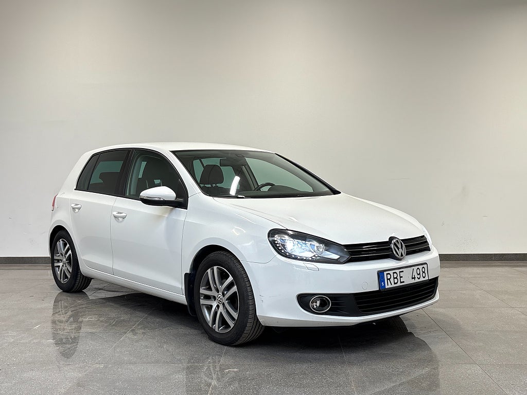 Volkswagen Golf 5-dörrar 1.6 TDI Automat D-värmare Kamera Dragkrok