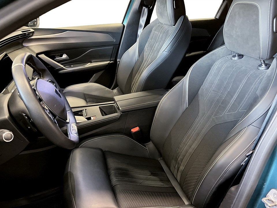 Bild på Peugeot 308 SW GT 1.2 PT 130hk Aut - B-KAMERA, CARPLAY