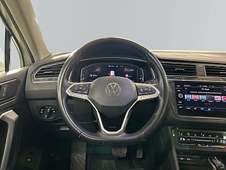 Volkswagen Tiguan 2.0 TDI 4M Elegance MOMS/Kamera/Drag/S&VDäck/D-värmare