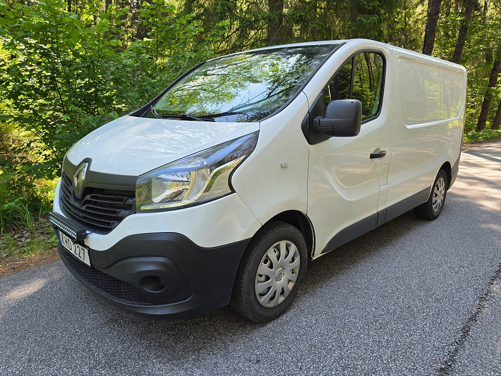 Renault trafic Skåpbil 2.7t 1.6 dCi Euro 5