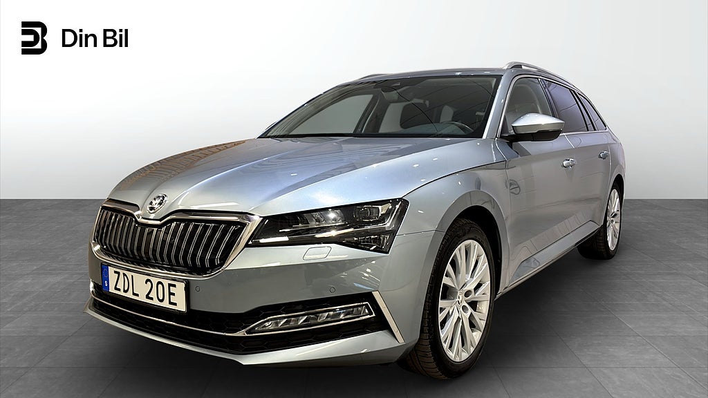 Skoda Superb Combi Style 1,4 TSI iV 218 hk DSG Drag | Läder | Värmare