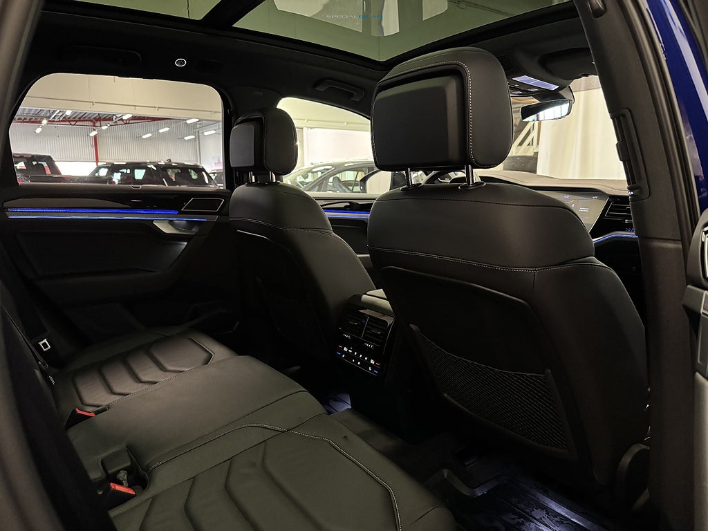 Volkswagen Touareg 2023 - miniatyr 18