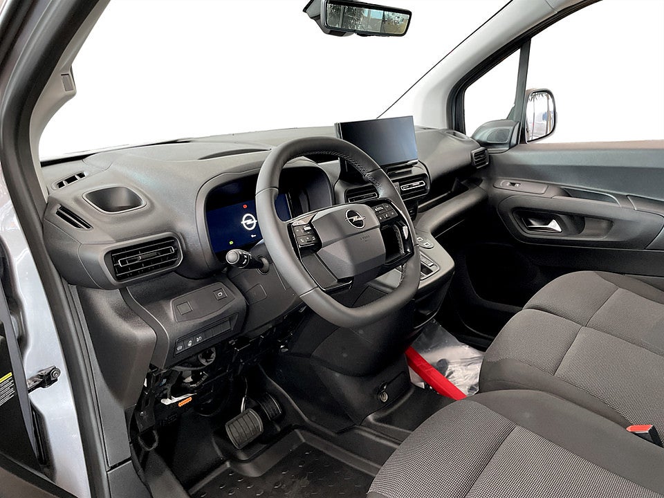 Bild på Opel Combo Elite 130hk Aut L2 - DIESELVÄRMARE MM INGÅR!