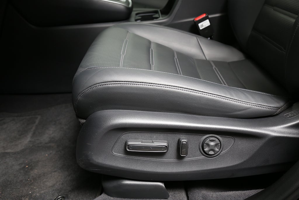 Honda CR-V Plug-in Advance Tech + Dragkrok + Serviceavtal 2024