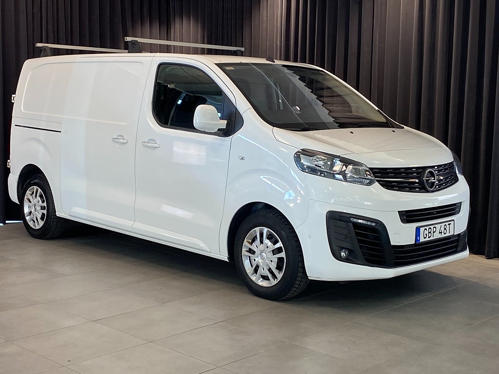 Opel Vivaro GT / Head Up Display / Drag & Värm / Nav / Moms / Inred